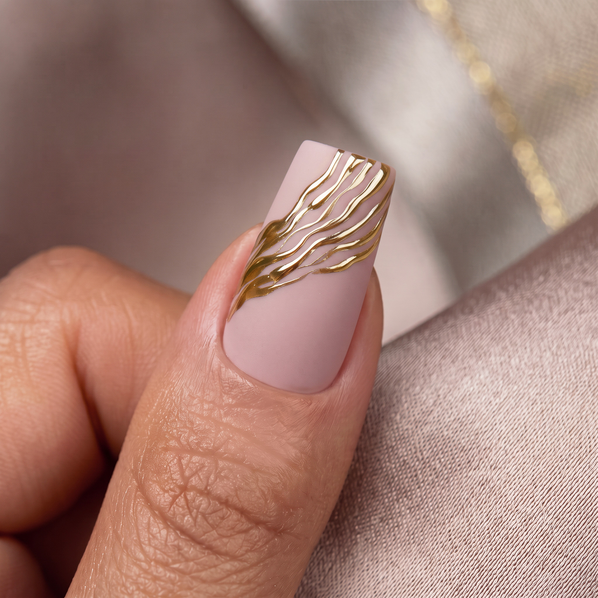 JUSTNAILS No Wipe Finish Gel - Isolated Chrome
